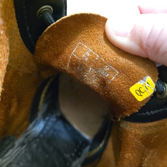 Dr. Martens 101 Vintage Smooth Leather 6-eye Ankle Boots Men's 9 - Picture 7 of 9